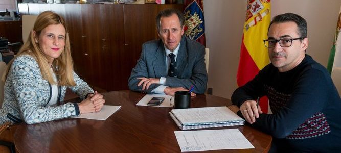 Una docena de enfermos de Parkinson es atendida por la Asociación Bahía de Cádiz Una docena de enfermos de Parkinson es atendida por la Asociación Bahía de Cádiz